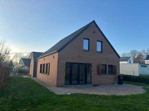 Belle villa avec jardin  terrasse et carport