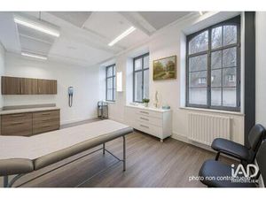 Vente commerce 123 m² Brie-Comte-Robert (77170)