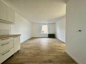 Location appartement 2 pièces  38.06m²  Évron