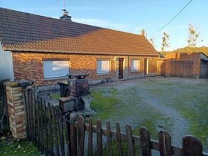 Corps de ferme+parcelle constructible