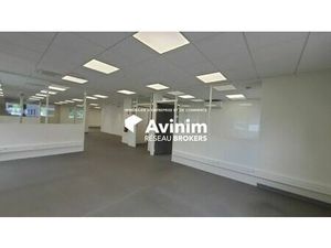 Prestigieux bureau de 1159 m2 en location - Archamps  France