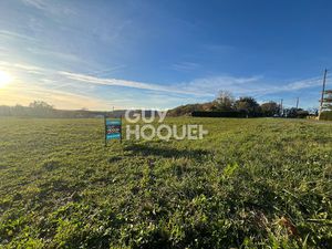 CARLUS - Terrain de 2678m² constructible.