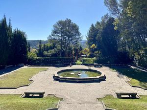 APPARTEMENT TYPE 2 DANS TRES BELLE PROPRIETE