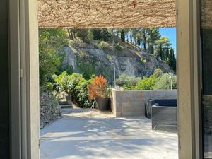 Appartement 75 m2 avec grand jardin et garage