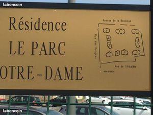 Box. Garage. Parking