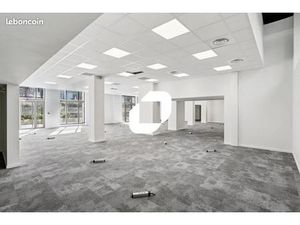 Local commercial 437 m²