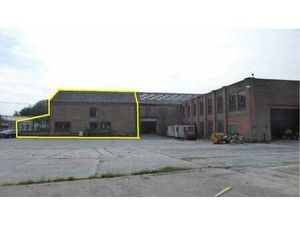 Surface bureaux / commerce / magasin – 564 m²