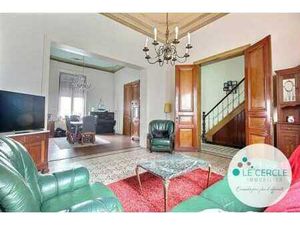 Spacieuse maison de maître