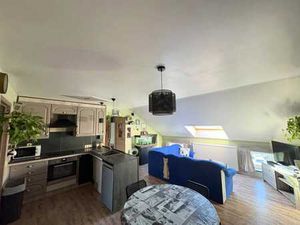 Appartement rénové de +-70m²  2ch  PEB B  Electricité OK.