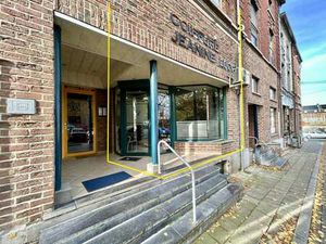 Surface commerciale - bureaux de +/- 45m²