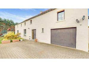 Superbe villa de style fermette avec 5 chambres et garage