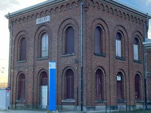 Faire offre à partir de 100.000€ - Ancien Gare de Quevy à...