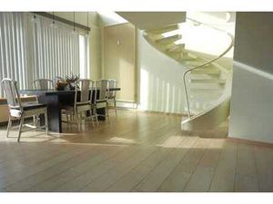 APPARTEMENT 100M² ASCENSEUR GARAGE 2 CH. BALCON EN BON ETAT