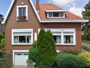 Maison avec 3 chambres  garage  jardin et passage latérale