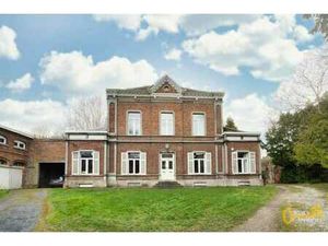 ***PLUS DE VISITE POSSIBLE*** Maison de Maître 7 Chambres +