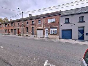 MAISON RENOVEE AVEC BEAU JARDIN