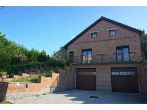 VILLA 218 M² HAB. + SOUS-SOL 150 M² 3 à 4 CH 2 SDB GARAGE