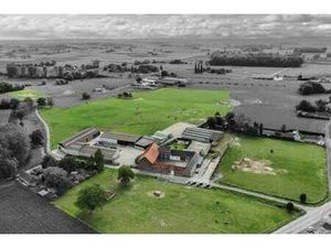 Propriété équestre avec 2 habitations érigée sur 10 hectares