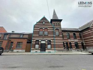 Maison de commerce de 173m²  3ch avec cour intérieure + cave