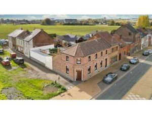 Maison avec 2 entrées séparées  idéale pour prof. libérale