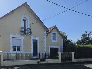 Mme. Stephanie Benoit