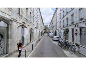 Pret-à-Porter avec bail commercial