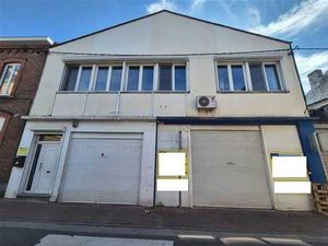 APPARTEMENT 169m² + TERRASSE 140m² + ENTREPOTS 290m²