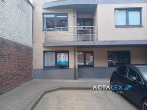 APPARTEMENT AU REZ-DE-CHAUSSEE AVEC GARAGE  3 CHAMBRES