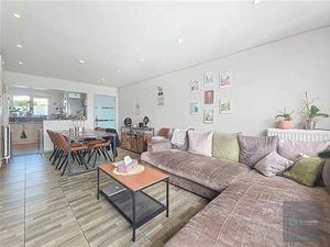 OPTION! Coquette maison 3 façades