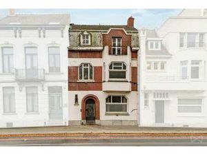 Grande maison 4 chambres à rénover avec jardin