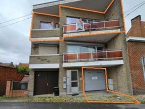 Appart de ± 90m²  2 ch  terr  gge  PEB C et élec conforme.