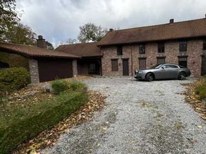 Bien d’exception avec piscine en vente sans frais de notaire