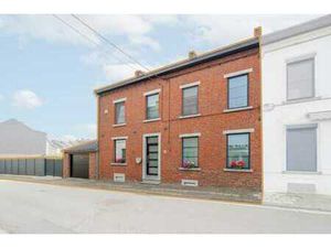 Charmante maison 3 façades située à Forchies-la-marches