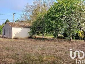 Vente terrain 977 m² à Usson-du-Poitou (86350)  23 000 €