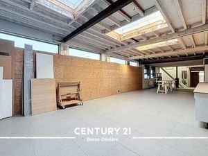 Entrepôt / Atelier polyvalent 170m²