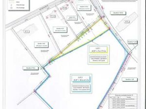 Terrain situé partiellement en zone habitable