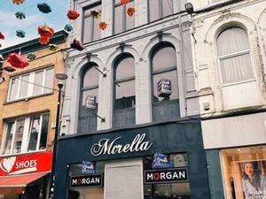 Grand immeuble Commercial au CENTRE de La Louvière