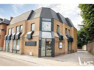 Dirigeance  3 bureaux à louer