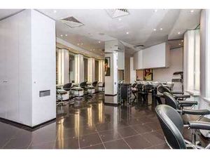 Beau salon de coiffure! A saisir!