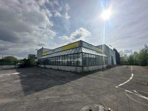 Ensemble semi-industriel de 1610m²