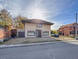 MAISON 2 CHAMBRES + DRESSING ET GARAGE