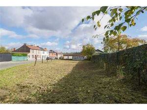 Terrain plat dans un quartier calme de Gilly