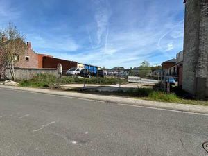 Terrain à bâtir pour hangar 109m² Permis d'urbanisme 2020!