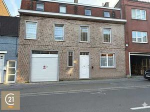 Appartement 2 chambres aux rez de chaussée   jardin  garage