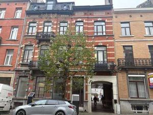 Grand bureau 500 m² + 3 parkings – Rue Fiennesstraat
