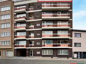 Penthouse 2ch. avec terrasse  parking couvert et cave au cen