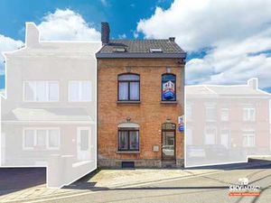 SPACIEUSE MAISON 5 CH - 2 SDB -JARDIN-PANNEAUX SOLAIRE- ANS