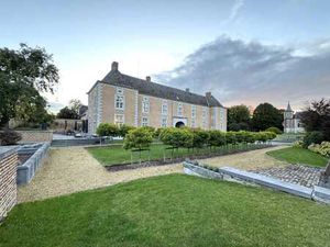 Faimes – Ferme-château du XVIIIᵉ siècle sur 5 hectares