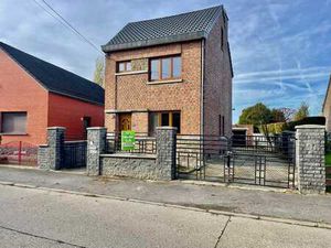 Maison 3 chambres avec 2 grands garages et jardin