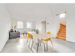 Maison neuve 4 chambres avec jardin et 2 parking